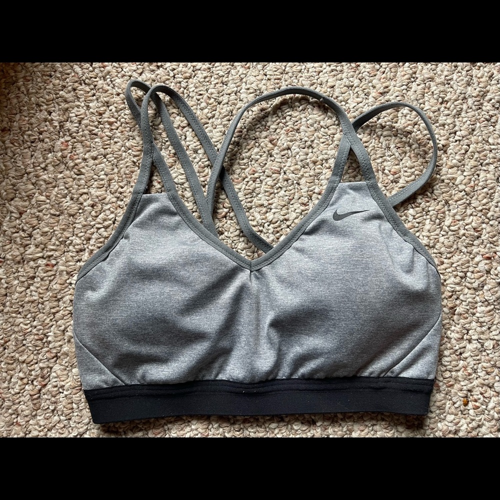 Like New Nike M sports bra